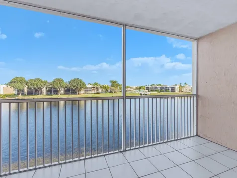 7292 S Devon Drive Tamarac FL 33321