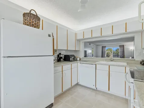 7292 S Devon Drive Tamarac FL 33321