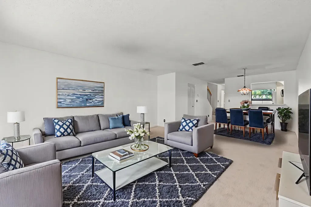 1464 NW 97th Terrace Pembroke Pines FL 33024