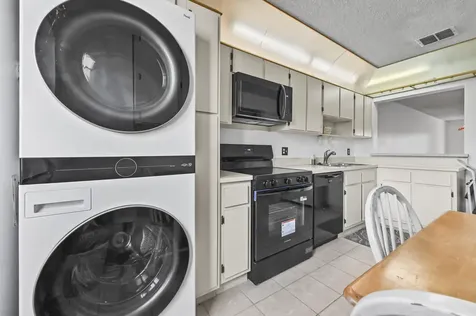 1464 NW 97th Terrace Pembroke Pines FL 33024