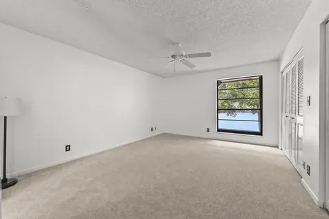 1464 NW 97th Terrace Pembroke Pines FL 33024