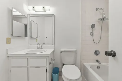 1464 NW 97th Terrace Pembroke Pines FL 33024