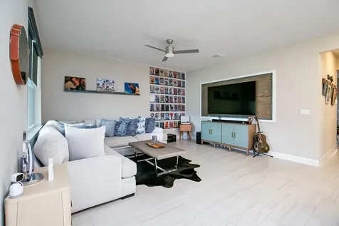 8672 Dahlia Circle Port Saint Lucie FL 34986