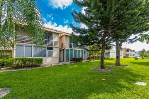 657 Brittany Delray Beach FL 33446
