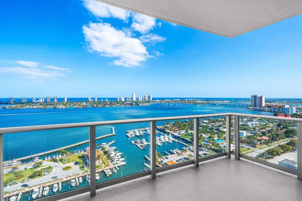 220 Lake Shore Drive Lake Park FL 33403