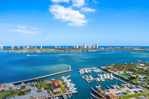 220 Lake Shore Drive Lake Park FL 33403