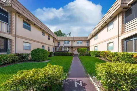 657 Brittany Delray Beach FL 33446
