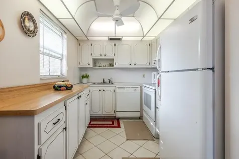 657 Brittany Delray Beach FL 33446