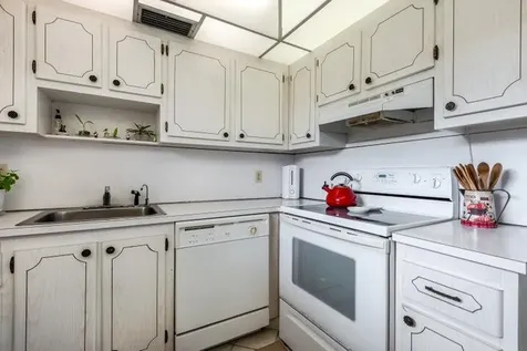 657 Brittany Delray Beach FL 33446