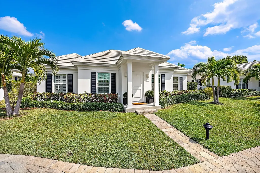 105 Evans Lane Manalapan FL 33462