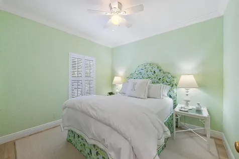 105 Evans Lane Manalapan FL 33462