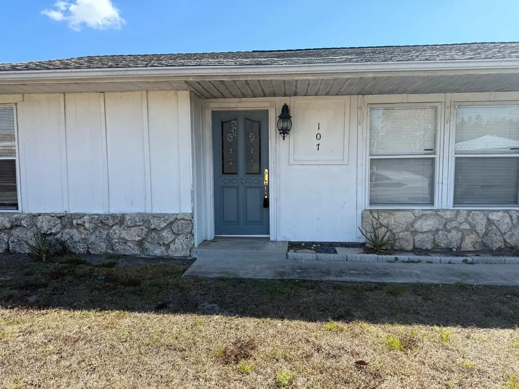 107 NW Curtis Street Port Saint Lucie FL 34983
