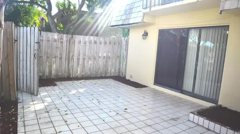 194 Lake Arbor Drive Palm Springs FL 33461
