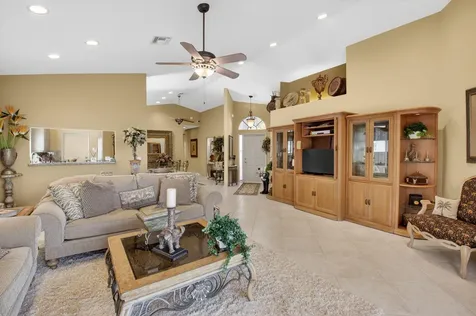 17382 Antigua Point Way Boca Raton FL 33487