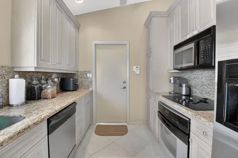 17382 Antigua Point Way Boca Raton FL 33487
