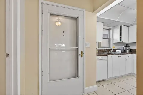 5900 Nw 44th Street Lauderhill FL 33319