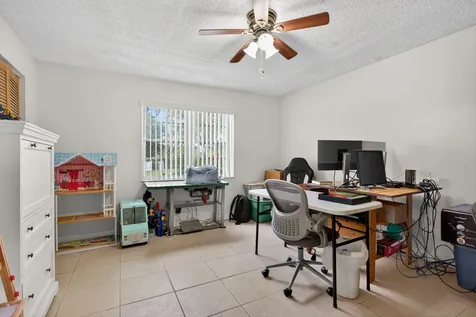 5900 Nw 44th Street Lauderhill FL 33319