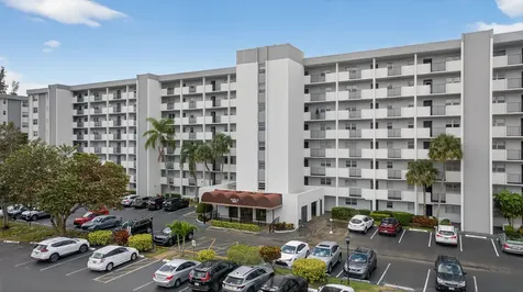 5900 Nw 44th Street Lauderhill FL 33319