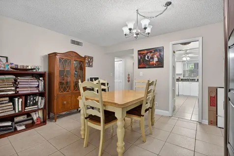 5900 Nw 44th Street Lauderhill FL 33319