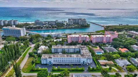 800 E Camino Real Boca Raton FL 33432