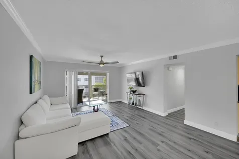 800 E Camino Real Boca Raton FL 33432