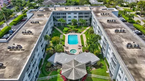 800 E Camino Real Boca Raton FL 33432