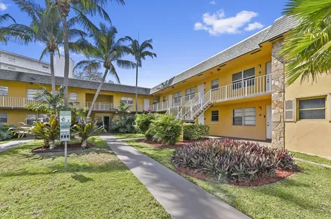 240 Croton Avenue Lantana FL 33462