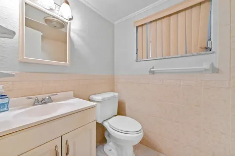 240 Croton Avenue Lantana FL 33462
