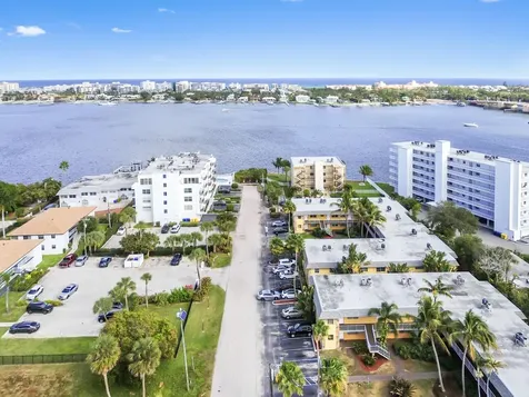 240 Croton Avenue Lantana FL 33462