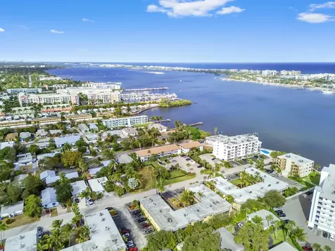 240 Croton Avenue Lantana FL 33462