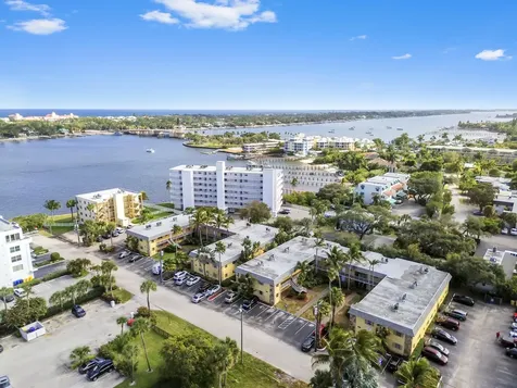 240 Croton Avenue Lantana FL 33462