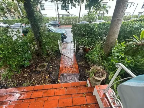 1605 Michigan Avenue Miami Beach FL 33139