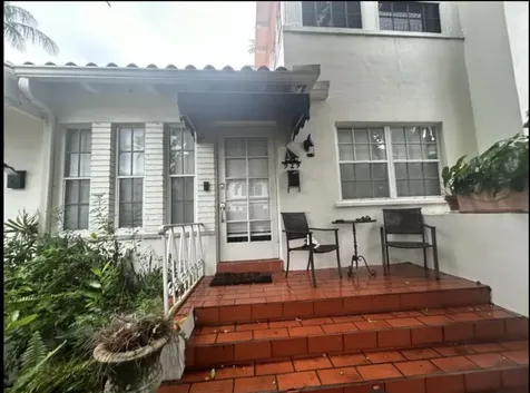 1605 Michigan Avenue Miami Beach FL 33139