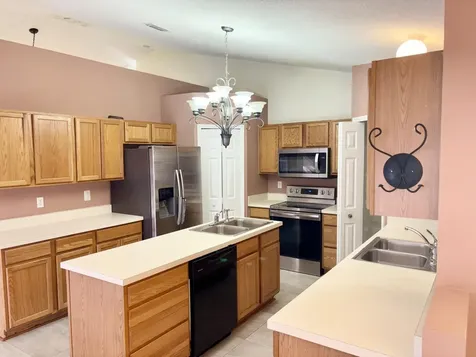 766 NW Bayard Avenue Port Saint Lucie FL 34983