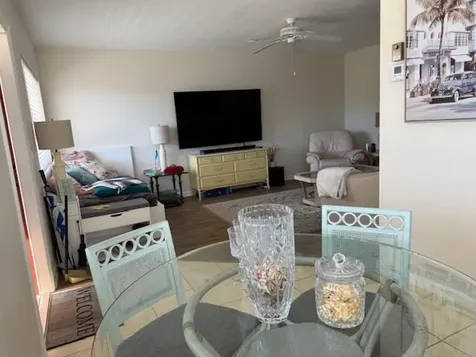 2840 Lake Osborne Drive Lake Worth Beach FL 33461