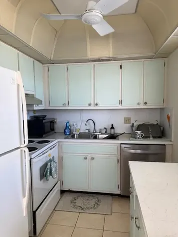 2840 Lake Osborne Drive Lake Worth Beach FL 33461