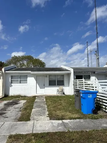 5441 Sw 36th Street West Park FL 33023