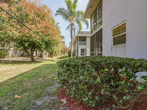 1166 6th Avenue Vero Beach FL 32960