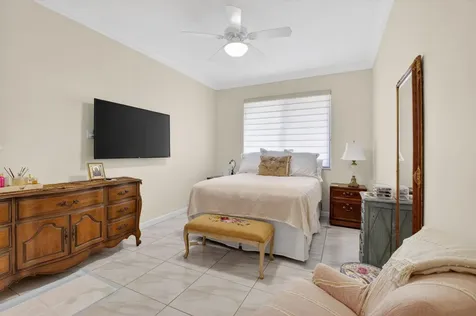 4970 Pine Tree Drive Boynton Beach FL 33436