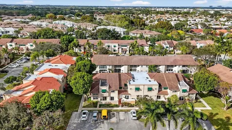 6671 Via Regina Boca Raton FL 33433