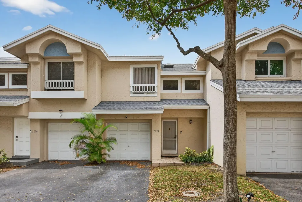 2274 Discovery Circle Deerfield Beach FL 33442