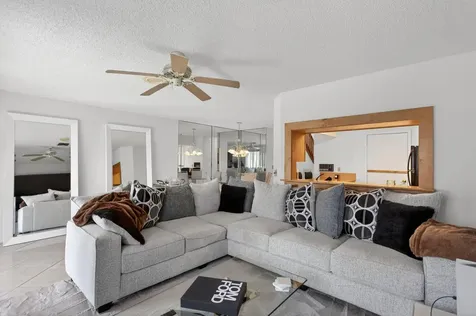 2274 Discovery Circle Deerfield Beach FL 33442
