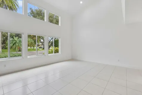 2801 Embassy Drive West Palm Beach FL 33401