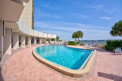 130 Lakeshore Drive North Palm Beach FL 33408