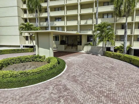 130 Lakeshore Drive North Palm Beach FL 33408