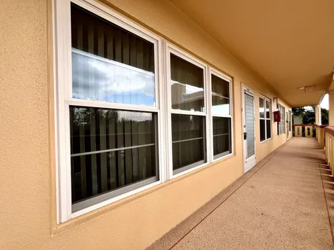 313 Wellington L West Palm Beach FL 33417