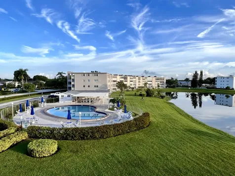 313 Wellington L West Palm Beach FL 33417
