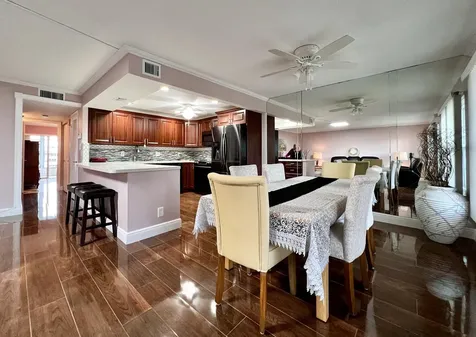 313 Wellington L West Palm Beach FL 33417