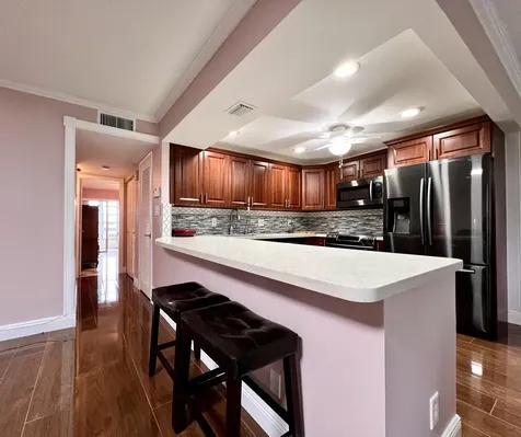 313 Wellington L West Palm Beach FL 33417