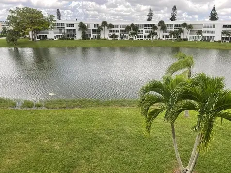 313 Wellington L West Palm Beach FL 33417